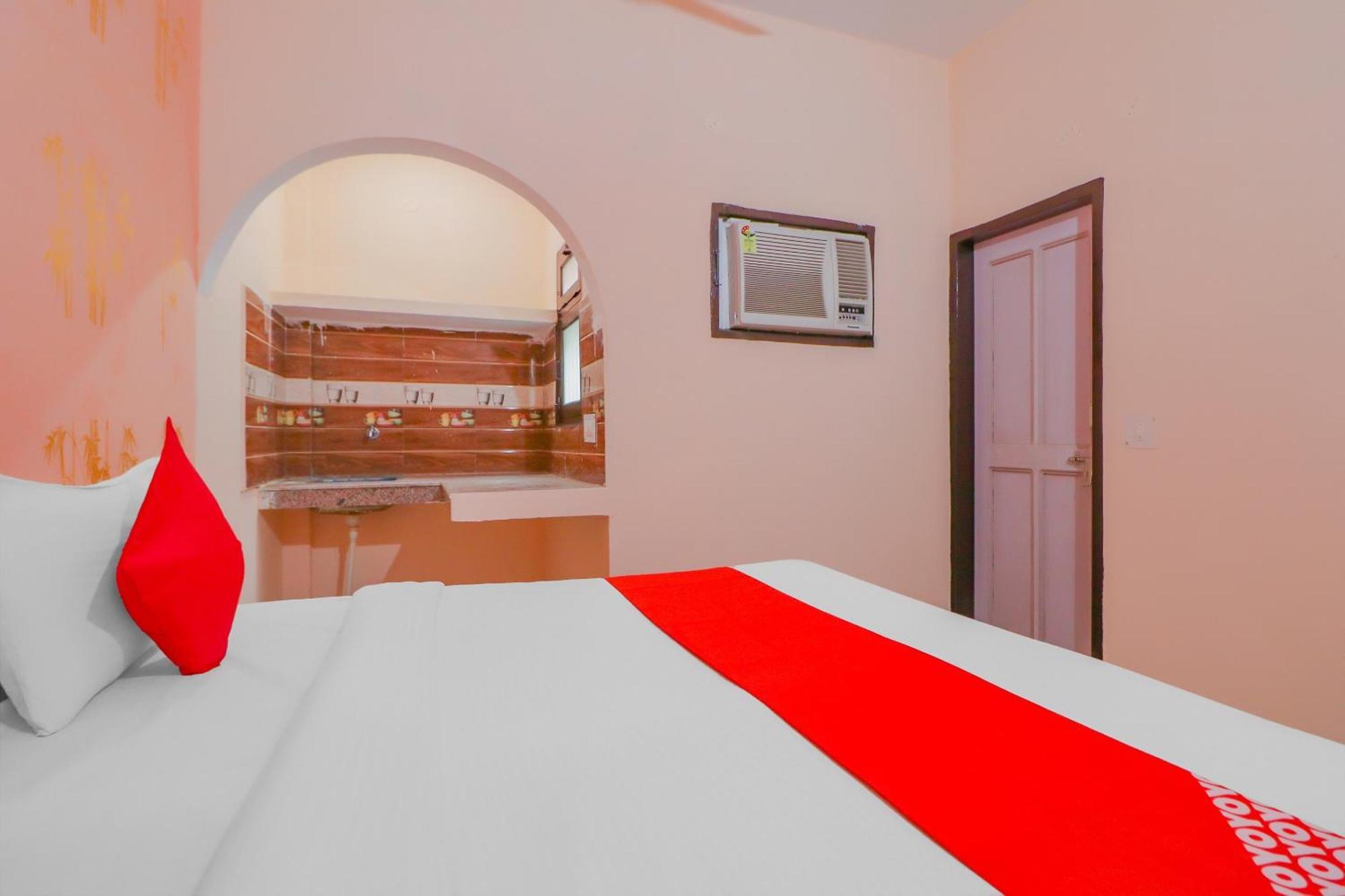 Hotel O Bhardwaj Guest House Garhi Harsaru Zewnętrze zdjęcie