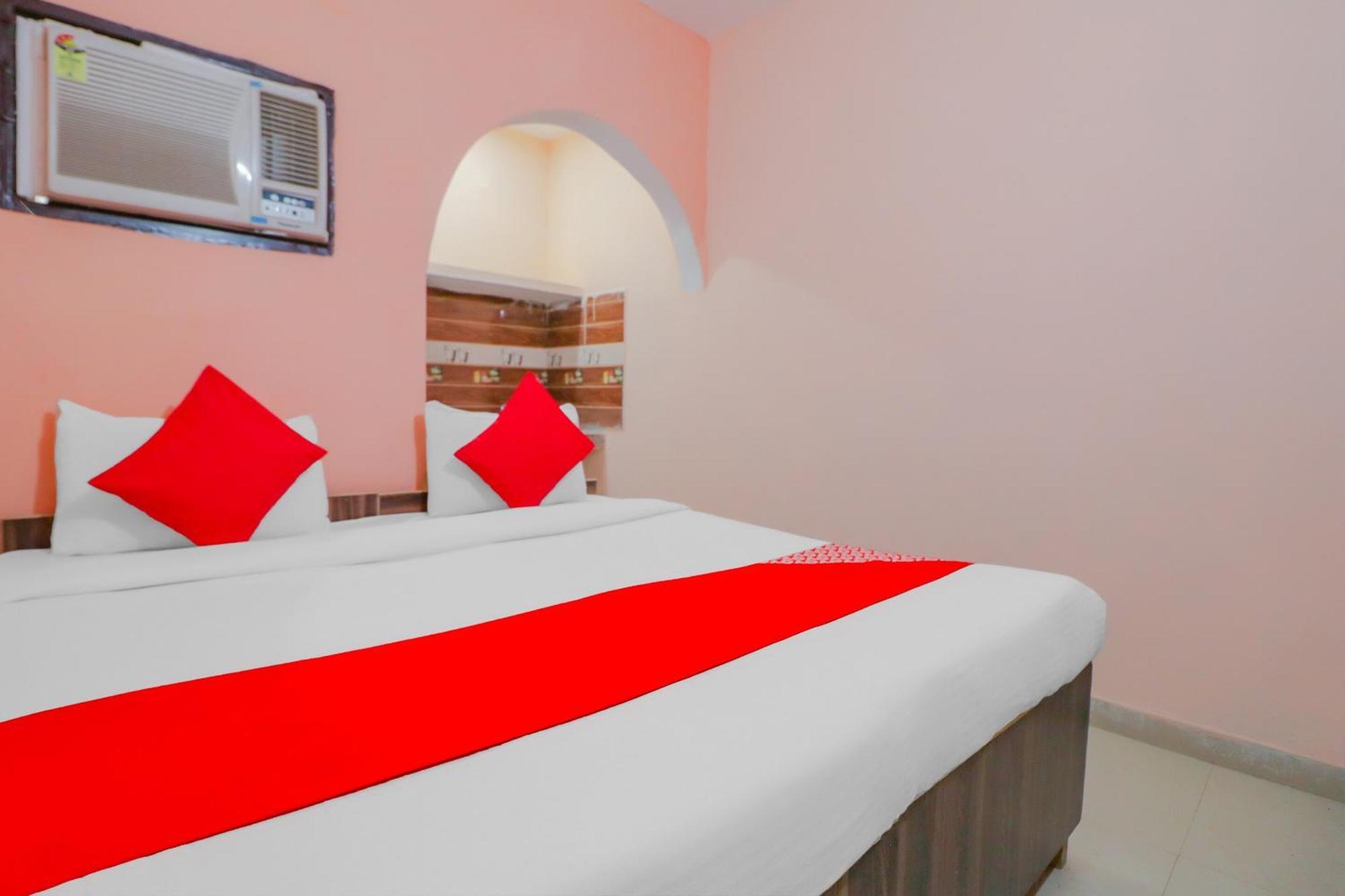 Hotel O Bhardwaj Guest House Garhi Harsaru Zewnętrze zdjęcie