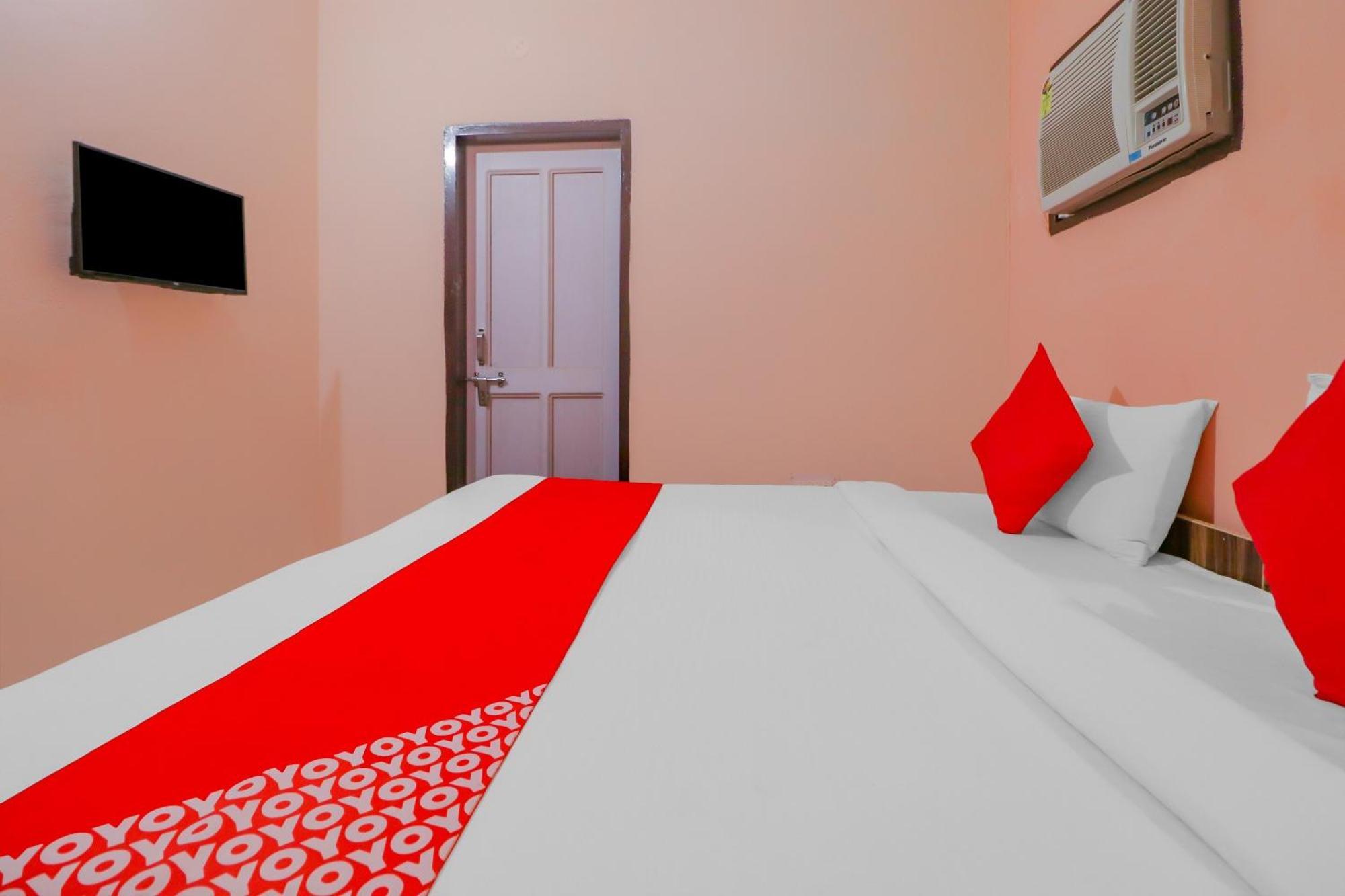 Hotel O Bhardwaj Guest House Garhi Harsaru Zewnętrze zdjęcie
